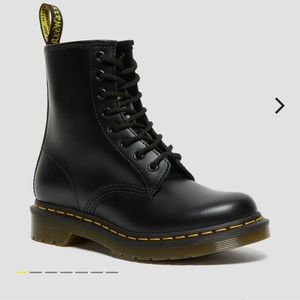 Dr Martens 1460 Smooth Leather Lace Up Black Boot